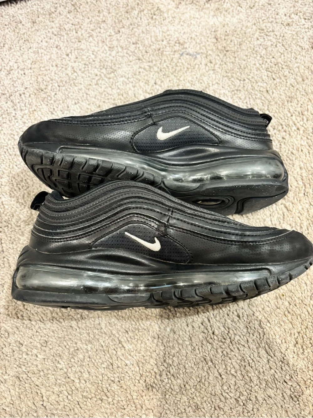 Nike Black Low-Top Wave Runner Sneakers